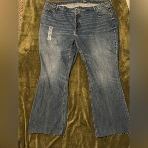 Old Navy Plus Size Women's Kicker Boot Cut Jeans size 28W